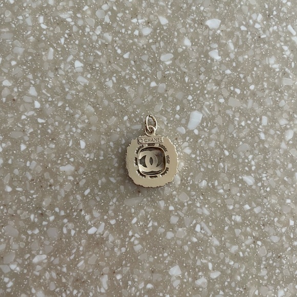 Pendant - Picture 4 of 4